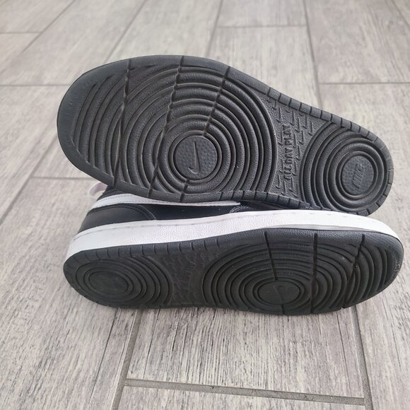 Nike Court Borough Mid 2 GS Youth Kids Sneakers Black & White Size 1.5Y - Picture 9 of 11